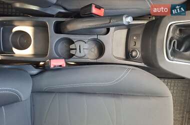 Хэтчбек Ford Fiesta 2013 в 