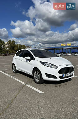 Хэтчбек Ford Fiesta 2013 в Киеве