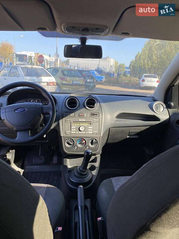 Хэтчбек Ford Fiesta 2006 в Киеве фото 5 Хэтчбек Ford Fiesta 2006 в Киеве