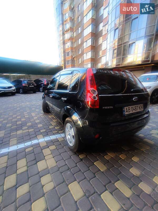 Хэтчбек Ford Fiesta 2007 в Виннице