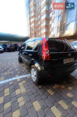 Хэтчбек Ford Fiesta 2007 в 