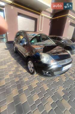 Хэтчбек Ford Fiesta 2007 в 