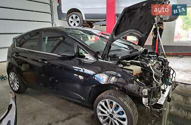 Хэтчбек Ford Fiesta 2013 в 