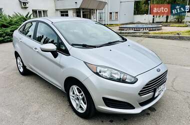 Седан Ford Fiesta 2017 в 