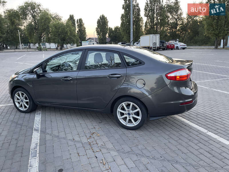 Седан Ford Fiesta 2019 в Запорожье