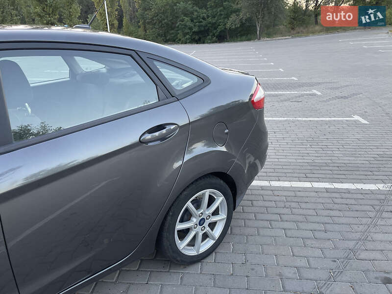 Седан Ford Fiesta 2019 в Запорожье