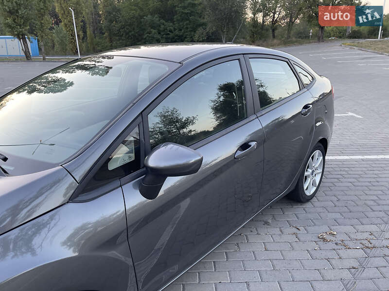 Седан Ford Fiesta 2019 в Запорожье