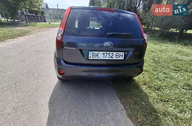 Хэтчбек Ford Fiesta 2007 в 
