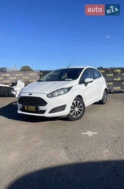 Хэтчбек Ford Fiesta 2014 в 