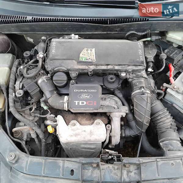 Хэтчбек Ford Fiesta 2006 в Прилуках