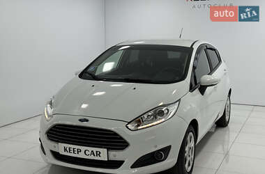 Хэтчбек Ford Fiesta 2018 в 