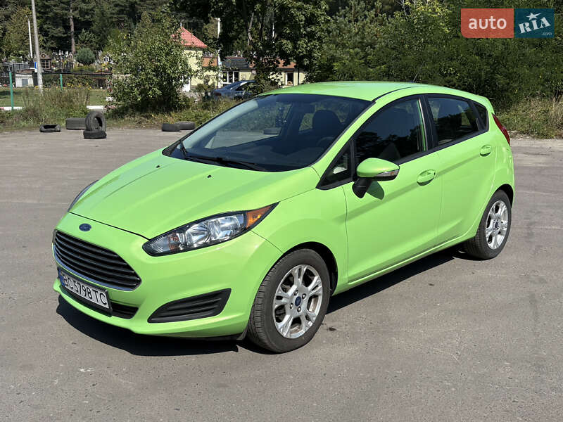 Хэтчбек Ford Fiesta 2014 в Львове