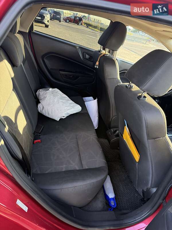 Хэтчбек Ford Fiesta 2012 в Львове
