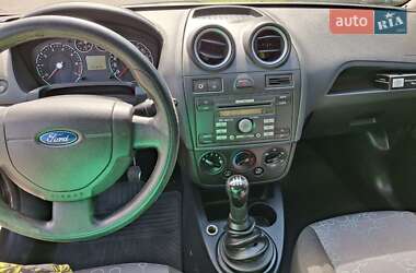 Хэтчбек Ford Fiesta 2007 в 