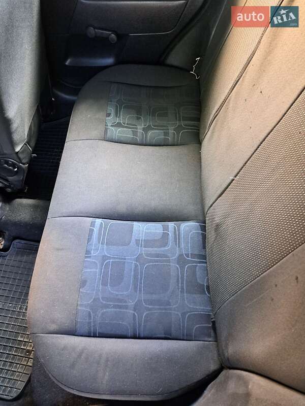 Хэтчбек Ford Fiesta 2007 в Ужгороде