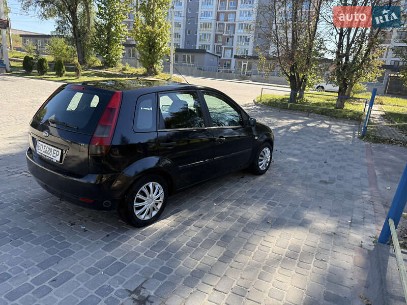 Хэтчбек Ford Fiesta 2005 в Тернополе