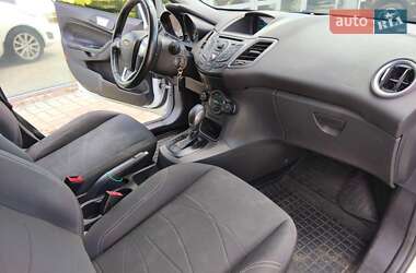 Хэтчбек Ford Fiesta 2013 в 