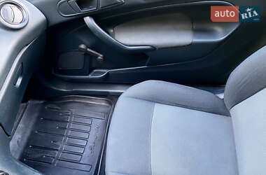 Хэтчбек Ford Fiesta 2012 в 
