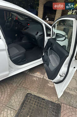 Хэтчбек Ford Fiesta 2009 в 