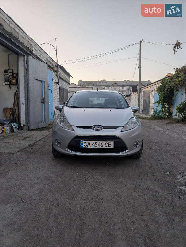 Хэтчбек Ford Fiesta 2010 в Черкассах фото 11 Хэтчбек Ford Fiesta 2010 в Черкассах