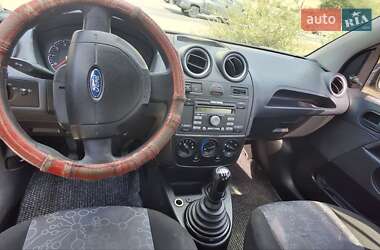 Хэтчбек Ford Fiesta 2008 в 