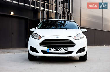 Хетчбек Ford Fiesta 2013 в Києві