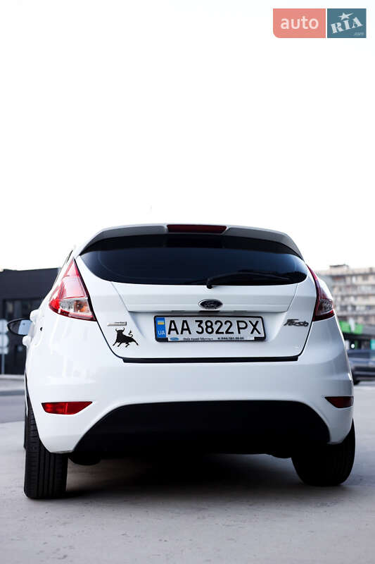 Хэтчбек Ford Fiesta 2013 в Киеве
