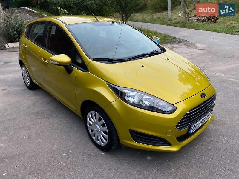 Хэтчбек Ford Fiesta 2013 в Виннице