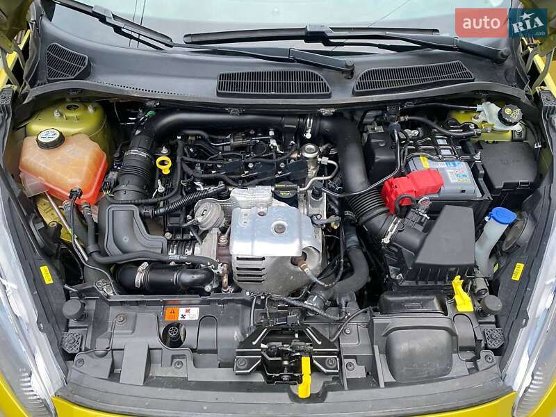 Хэтчбек Ford Fiesta 2013 в Виннице