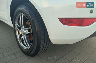 Хэтчбек Ford Fiesta 2012 в 
