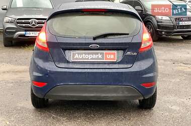 Хэтчбек Ford Fiesta 2012 в 