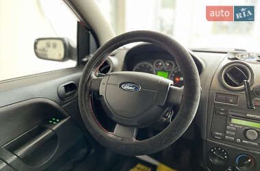 Хэтчбек Ford Fiesta 2008 в 