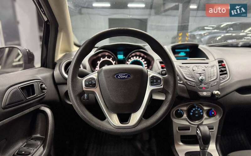 Хэтчбек Ford Fiesta 2017 в Черновцах