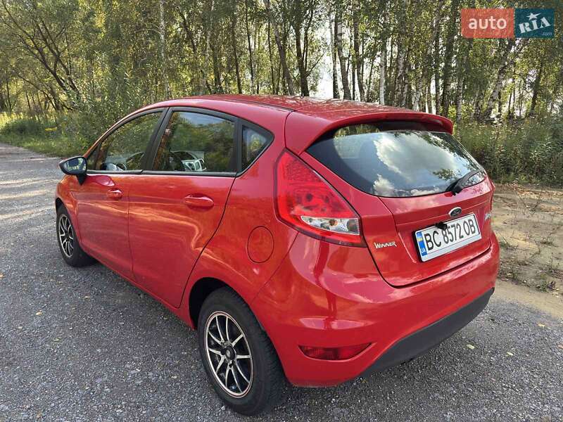 Хэтчбек Ford Fiesta 2011 в Львове