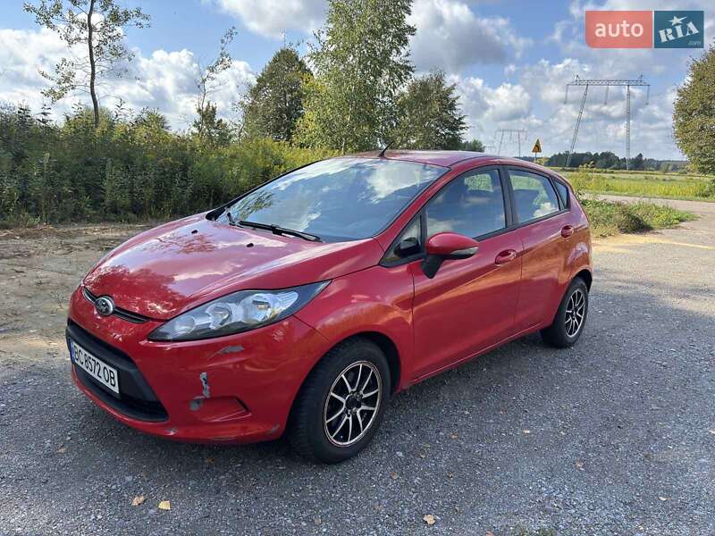 Хэтчбек Ford Fiesta 2011 в Львове