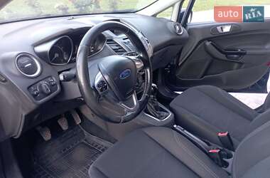 Хэтчбек Ford Fiesta 2013 в 