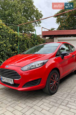 Хэтчбек Ford Fiesta 2013 в 
