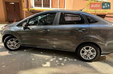 Седан Ford Fiesta 2014 в 