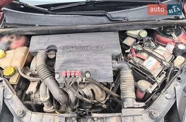 Хэтчбек Ford Fiesta 2007 в 
