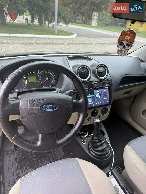 Хэтчбек Ford Fiesta 2007 в Луцке фото 8 Хэтчбек Ford Fiesta 2007 в Луцке