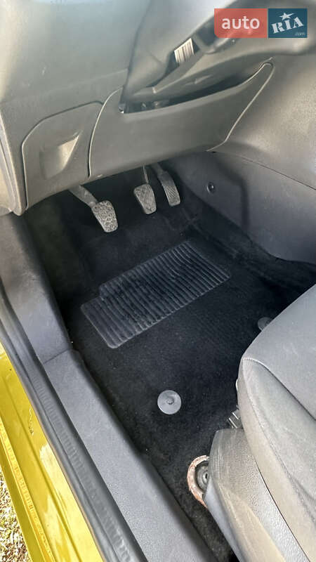 Хэтчбек Ford Fiesta 2013 в Черкассах фото 16 Хэтчбек Ford Fiesta 2013 в Черкассах