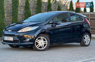Хэтчбек Ford Fiesta 2012 в 