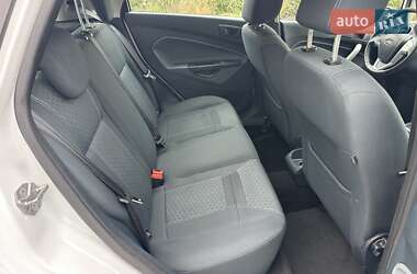 Хэтчбек Ford Fiesta 2010 в 