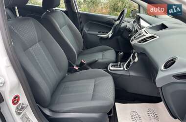 Хэтчбек Ford Fiesta 2010 в 