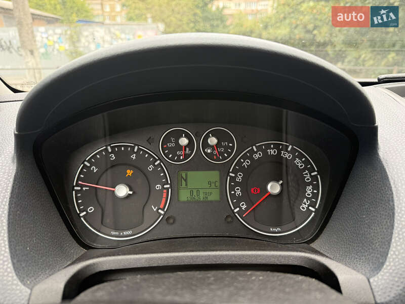 Хэтчбек Ford Fiesta 2008 в Обухове