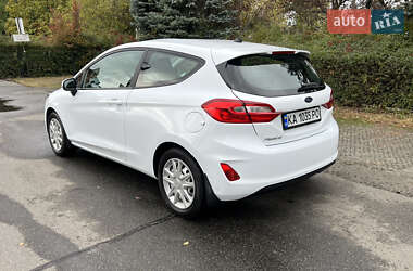 Хэтчбек Ford Fiesta 2018 в 
