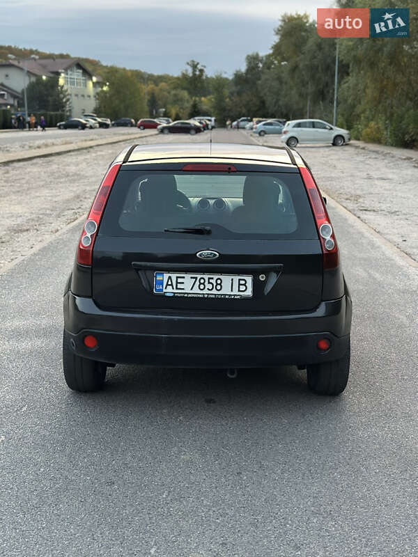 Хэтчбек Ford Fiesta 2007 в Днепре