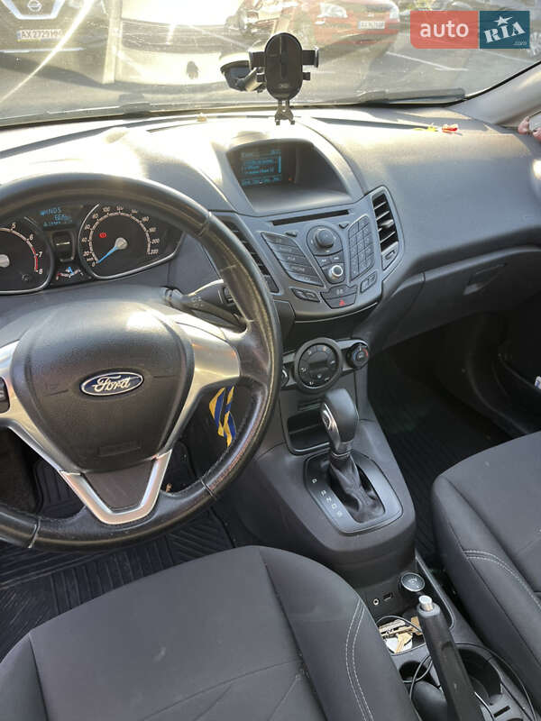 Хэтчбек Ford Fiesta 2013 в Харькове