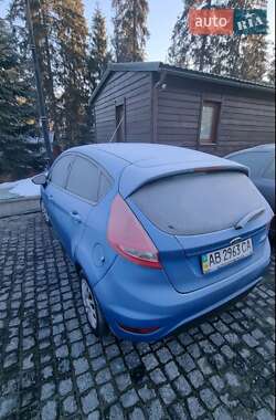 Хэтчбек Ford Fiesta 2012 в 