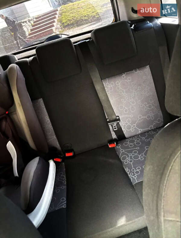 Хэтчбек Ford Fiesta 2006 в Кропивницком